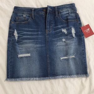 Denim skirt!